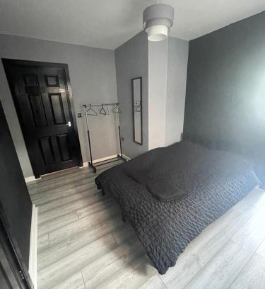 Leicester House | Double Room & Ensuite in Glenfield