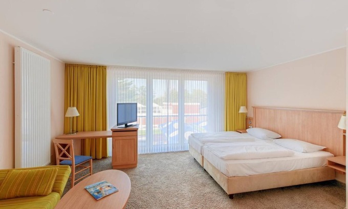 Toenning House | Double room Landside Comfort - Strandhotel Fernsicht