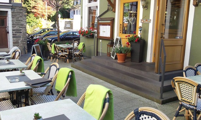 Monschau Hotel | Double Room Shower /WC - Hotel Alt Montjoie