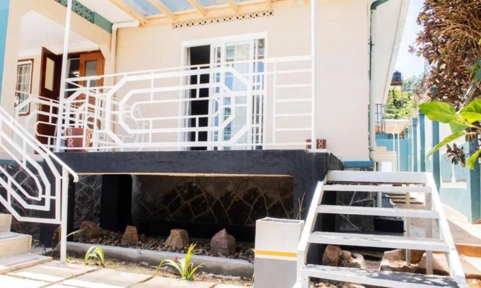 Kampala Apartment | Double Room with Balcony