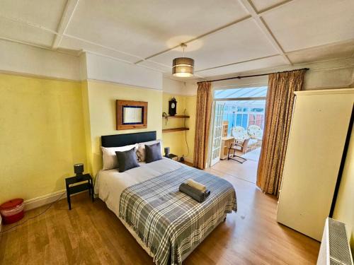 Filton House | Double Room with private Conservatory
