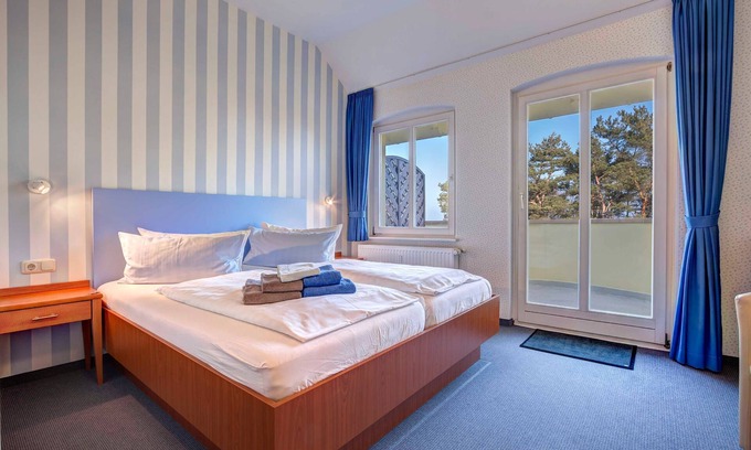 Ahlbeck House | Double room with sea view and balcony 2 - Hotel Villa Seeschlößchen 3*