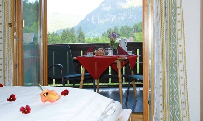Lofer Bed & Breakfast | Double room with shower, WC - Hagn, Monika