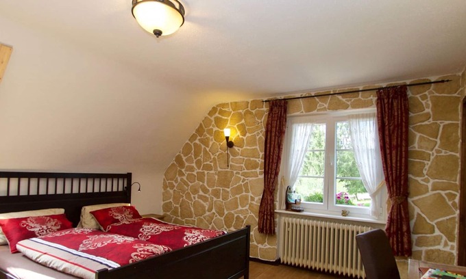Blasiwald Apartment | Double room without balcony - Haus Sonneck