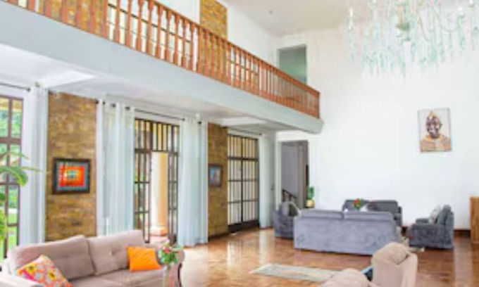 Arusha House | Double View Mountain Lodge - Lion Room