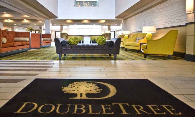 Huntsville Hotel | DoubleTree by Hilton Huntsville-South