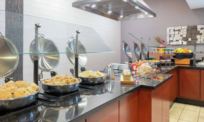East Point Hotel | DoubleTree by Hilton Atlanta Airport