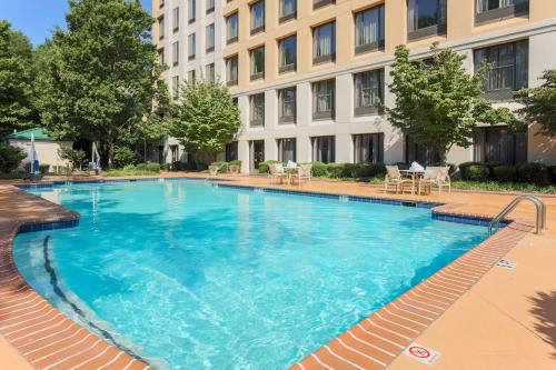 East Point Hotel | DoubleTree by Hilton Atlanta Airport