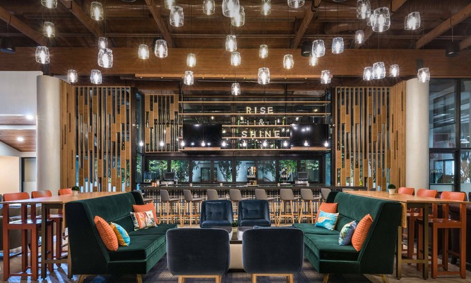 Gainesville Hotel | DoubleTree by Hilton Gainesville