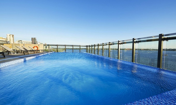 Perth Central Business District Hotel | DoubleTree by Hilton Perth Waterfront