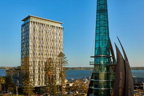 Perth Central Business District Hotel | Doubletree By Hilton Perth Waterfront