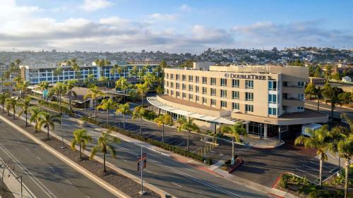 Roseville - Fleet Ridge Resort | DoubleTree by Hilton San Diego Bayside