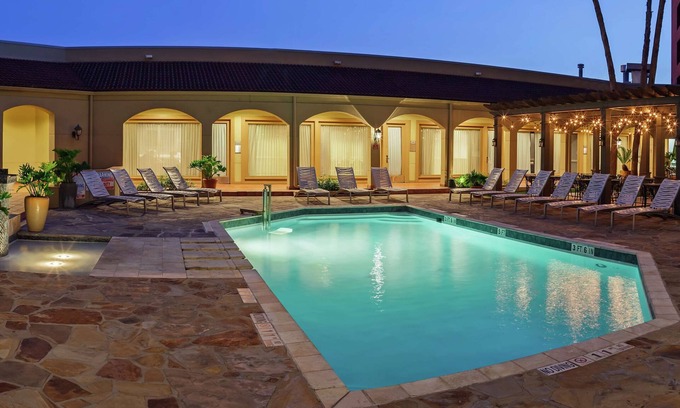 San Antonio Hotel | DoubleTree by Hilton San Antonio Downtown