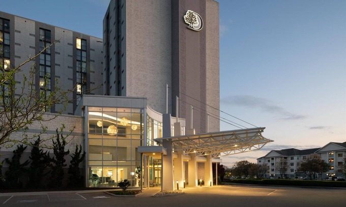 Northeast Virginia Beach Hotel | DoubleTree by Hilton Virginia Beach