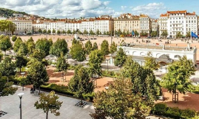 Charmettes - Bellecombe Apartment | Doux Pavillon - "Le Millon": near Part-Dieu (10min)
