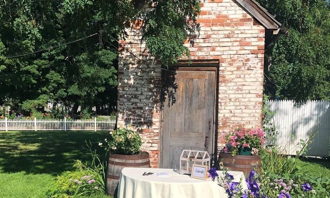 Lyme Center Bed & Breakfast | Dowds Country Inn