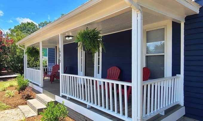 Cornelius House | Down Town Cornelius Cottage