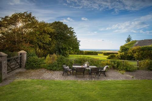 Hartland House | Downe Cottages