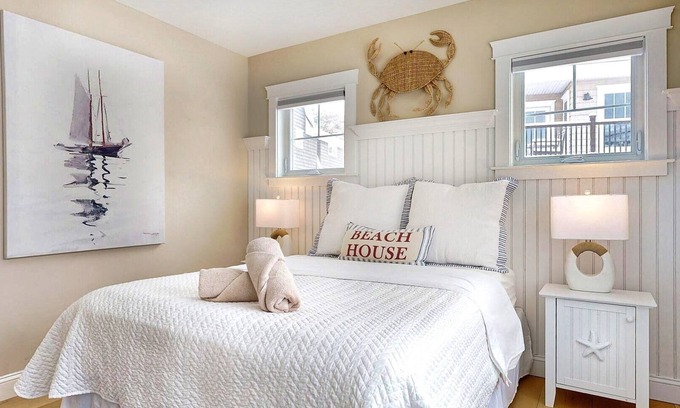 Southern Coast House | Downeast Dream | Steps to the beach!