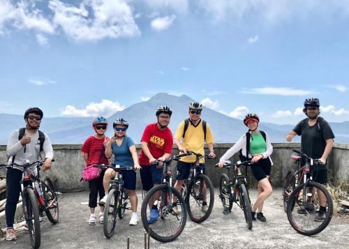 Tampaksiring Boat Rental | Downhill Cycling Ubud with Volcano, Jungle, Rice Terrace with meals