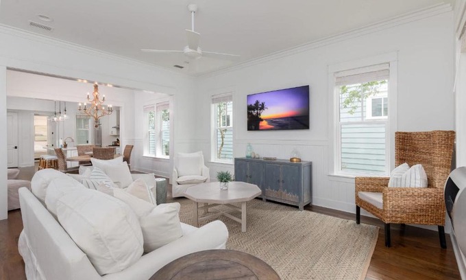 Watercolor House | Downtime Watercolor - Next To Pool LSV Bikes Golf Cart Family Friendly