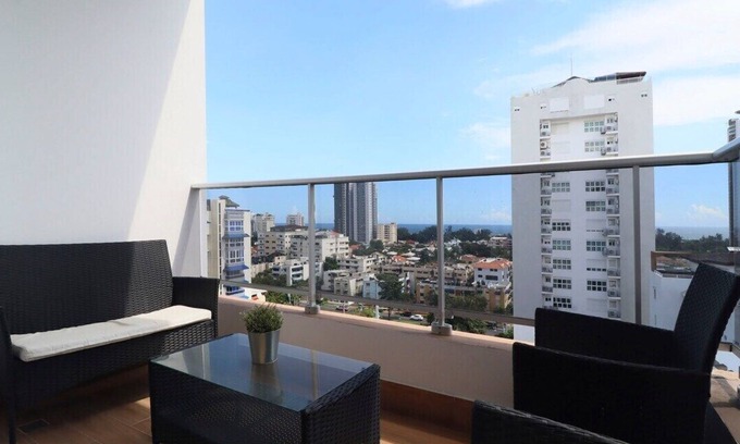 Sarasota Condo | Downtown Apartment - Pool/Gym - @Santo Domingo