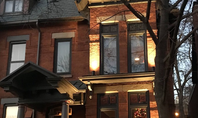 Cabbagetown Apartment | Downtown Apartment in Historic Cabbagetown