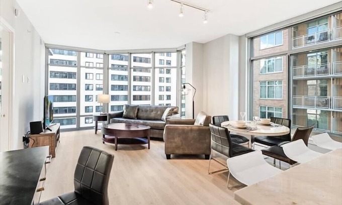 Woodmont Triangle Apartment | Downtown Bethesda | Pet-friendly| NIH Close by | by GLS