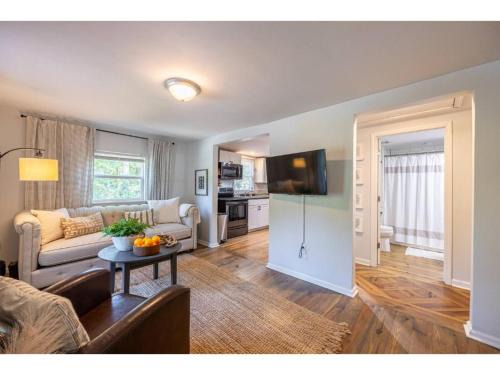 Athens House | Downtown Bungalow Less than 1 Miles to UGA