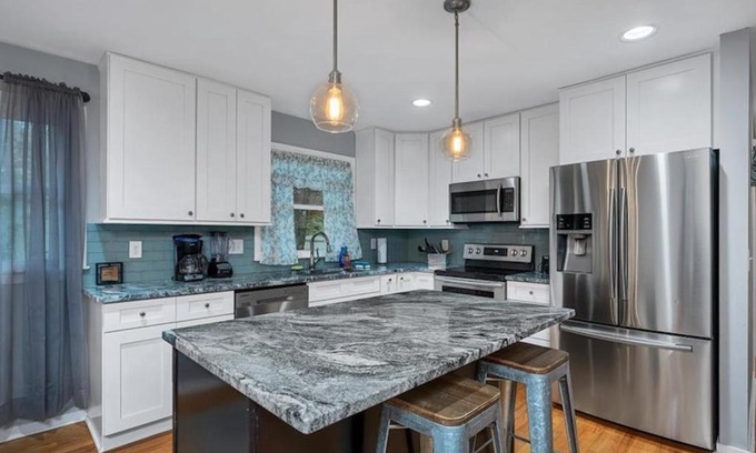 Southern Pines House | Downtown Bungalow Near Base, Golf, Dining, Brewery