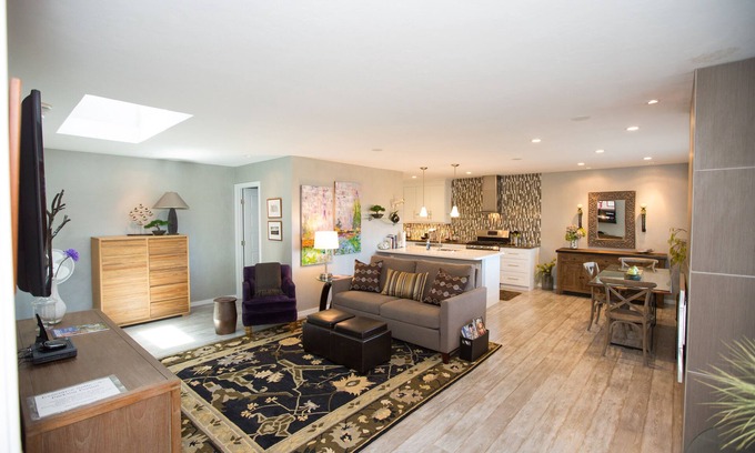 Northwest Carmel Condo | Downtown Carmel - Walk To Everything! - 1BR/2BA Exec Suite "A"