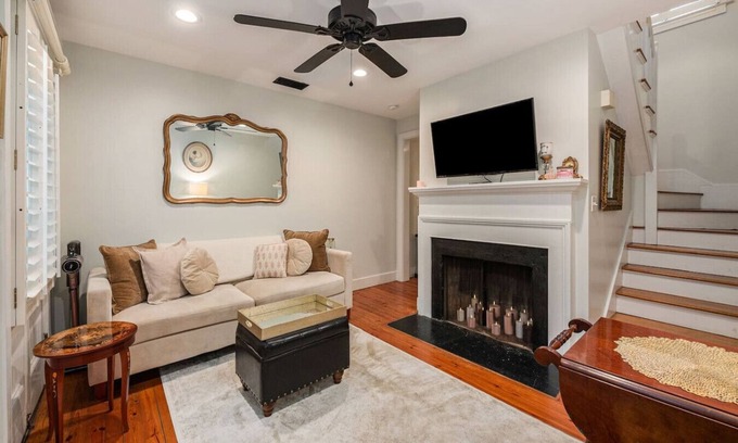 Harleston Village Condo | Downtown Charleston Serenity~1br/1ba Condo