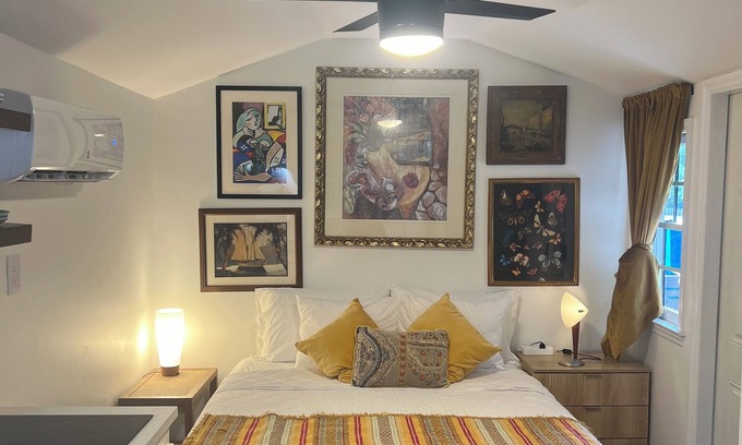 Downtown Charleston Apartment | Downtown Charleston Studio Guesthouse