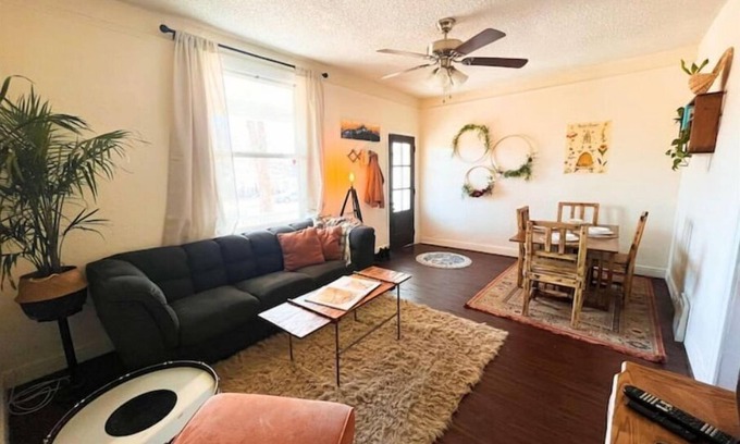 Colorado Springs Cottage | Downtown Cottage Getaway