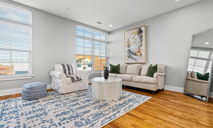 Auburn Apartment | Downtown Dream - Brand new 2/2 over Target in Downtown Auburn