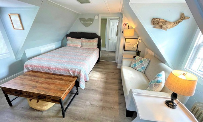Swansboro Apartment | Downtown efficiency apartment, perfect for two