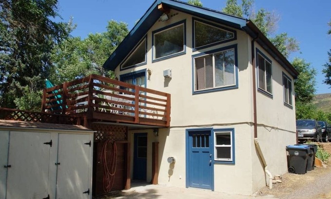 Golden House | Downtown Golden Walkout, 3 Bedroom Home Just Minutes From Downtown Golden