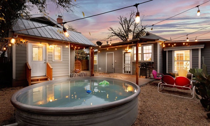 Tobin Hill House | Downtown+Heated Cowboy Pool Sleeps 10, Near Pearl