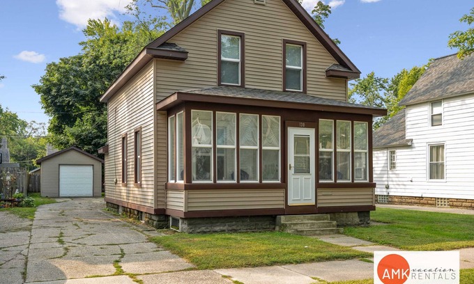 Holland House | Downtown Holland Charmer