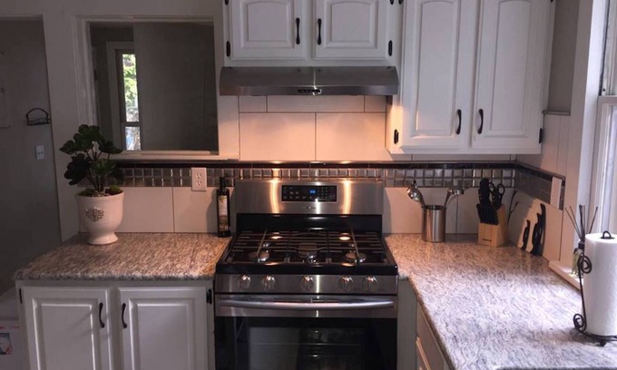 Old Town West House | Downtown House (Main Level) in the Heart Of FoCO (30 Day Min)