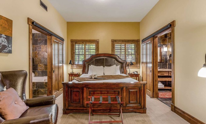 Jackson Hole Hotel | Downtown Jackson - 2 Bedroom Suite