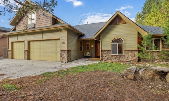 Donnelly House | Downtown Location w/Hot Tub and Fenced Yard