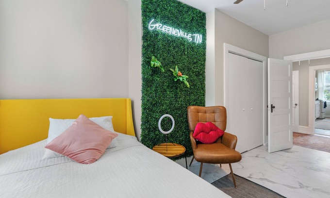 Greeneville Apartment | Downtown Overlook Spacious4-bed apt w WiFi, arcade,kitchen in Greeneville