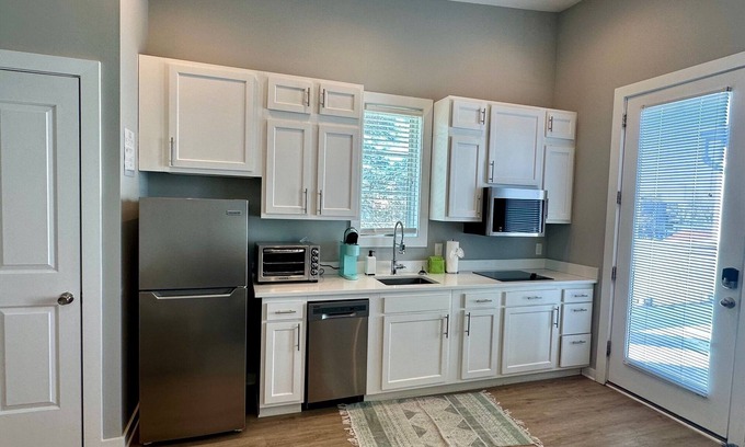 North Charleston Condo | Downtown Park Circle Loft