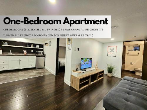 Niagara Apartment | Downtown Queen and King St - Lower Suite
