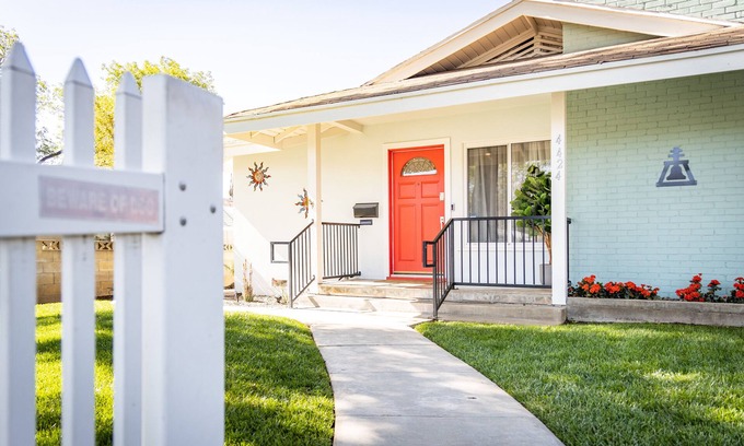 Downtown Riverside House | Downtown Riverside BOHO Retreat