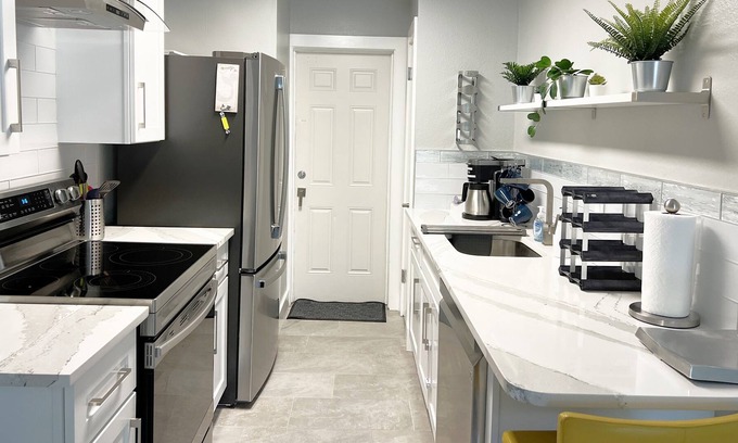 Gillespie Park House | Downtown Sarasota, Beach, Park, Sunshine, and FUN!