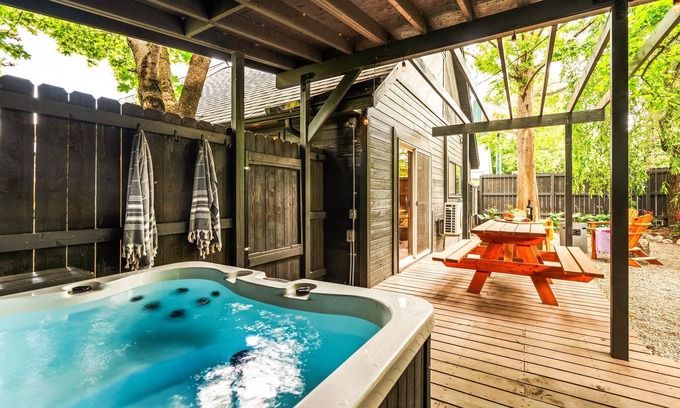 Sandpoint House | Downtown Stylish Townhome w/Sauna & HotTub!