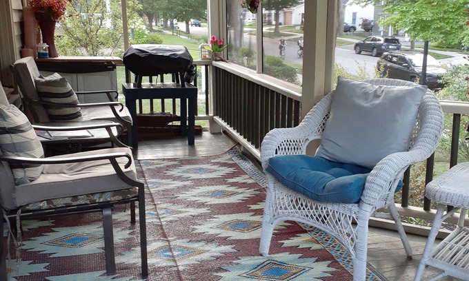 Traverse City House | Downtown TC