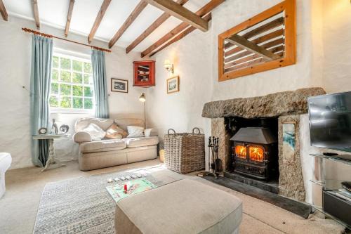 Helford House | Dowr Penty